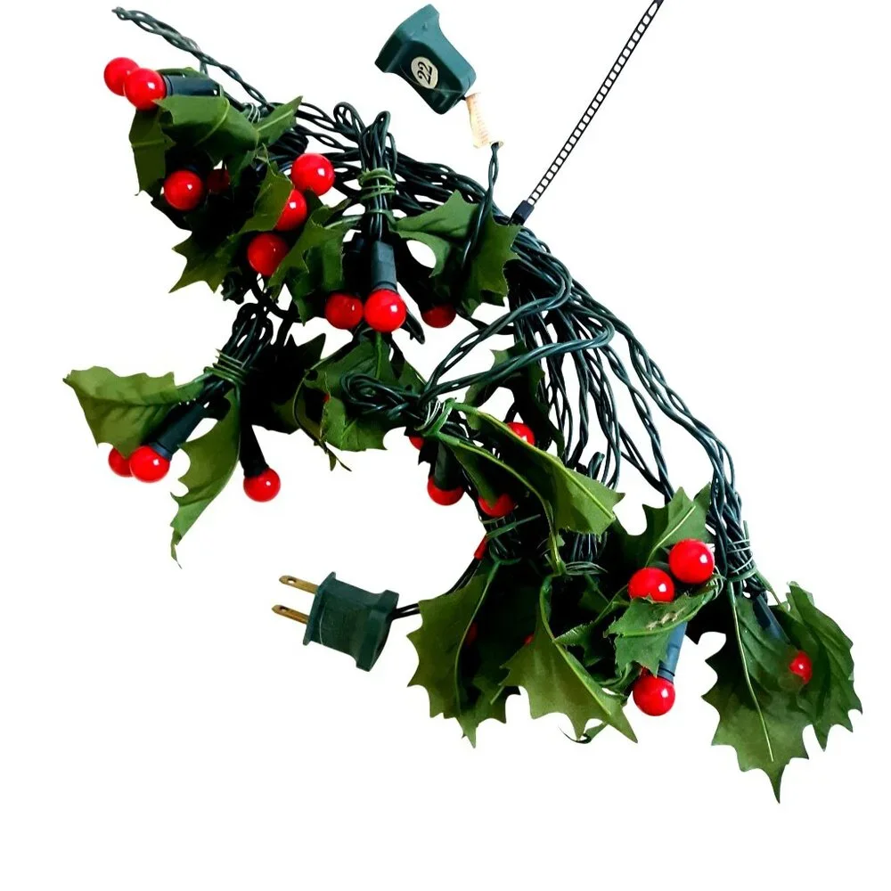 3 sets String Lights With 12 Holly Berry Clusters & Green Leaves - Festive Chris